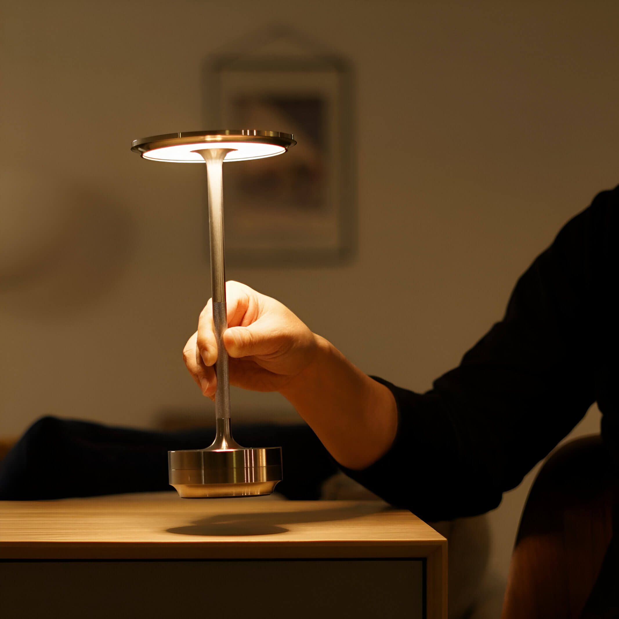 Aurel | Kabellose LED-Stimmungslampe mit Akku im eleganten Design