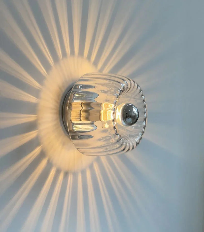 Mael | Nordische Wandleuchte im Bauhaus-Stil mit Glasreflexion