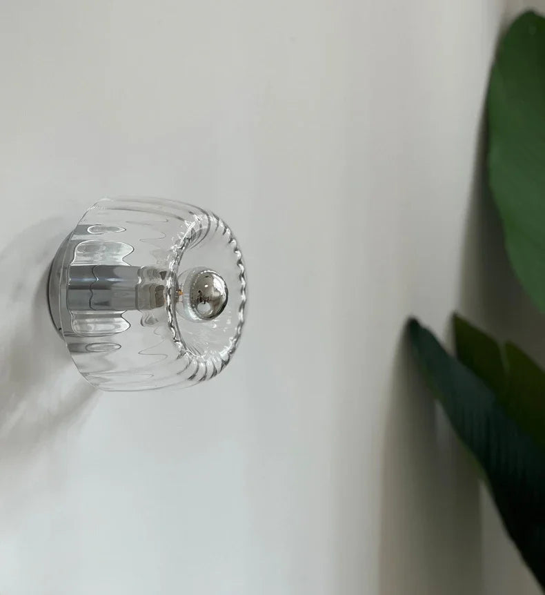 Mael | Nordische Wandleuchte im Bauhaus-Stil mit Glasreflexion