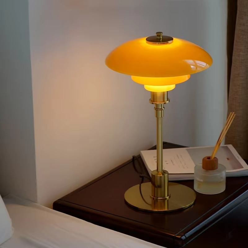 Nachttischlampe Glas Retro Design | Schlafzimmer
