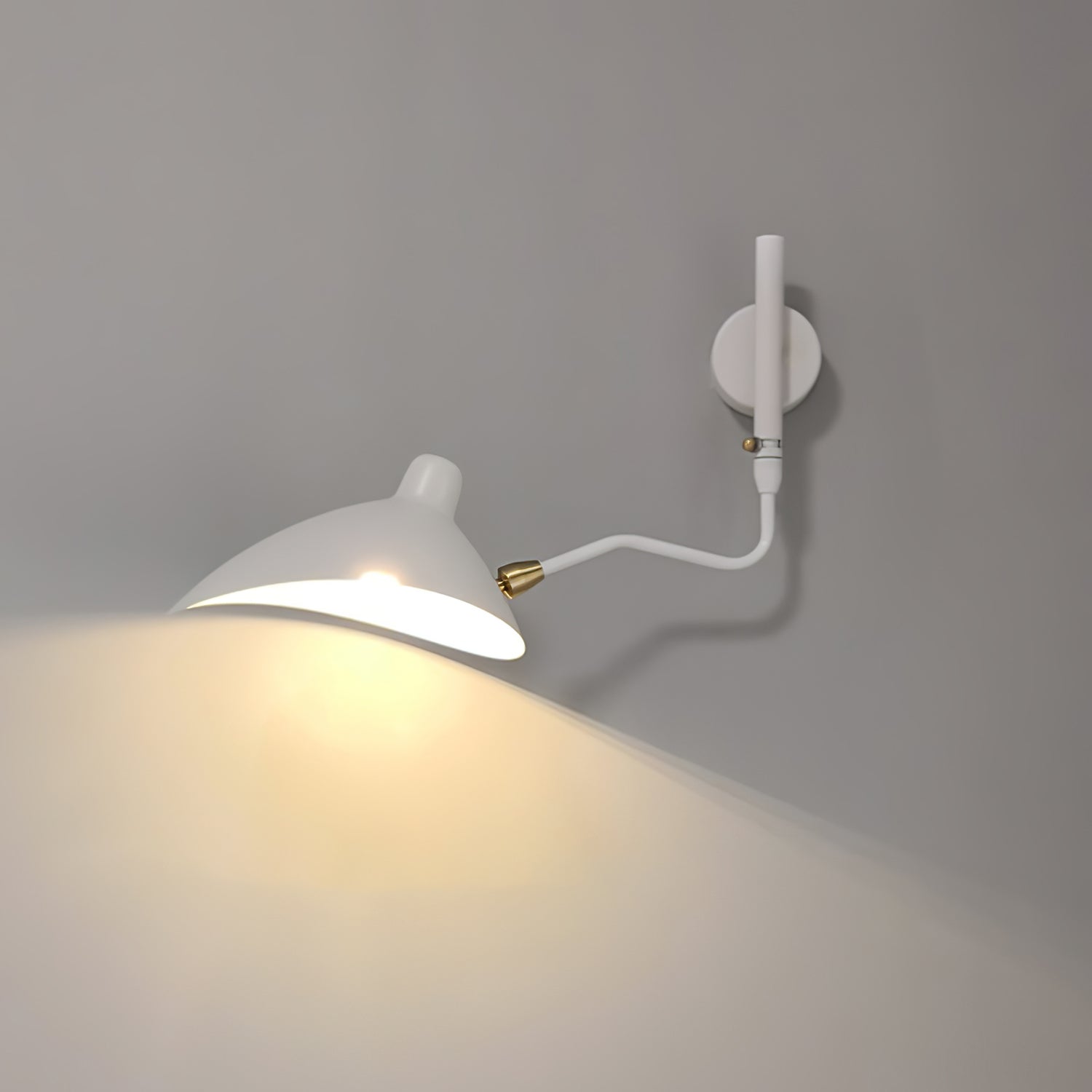 Nerio | Schwenkbare Designer-Wandleuchte