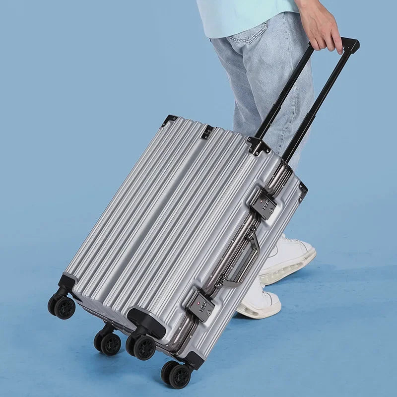 Nico | Aluminiumrahmen Hartschalenkoffer im strukturierten Design