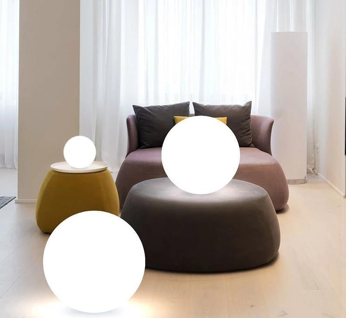 Nico | Tragbare Kugel-LED-Lampe für Innen- & Außenbereich