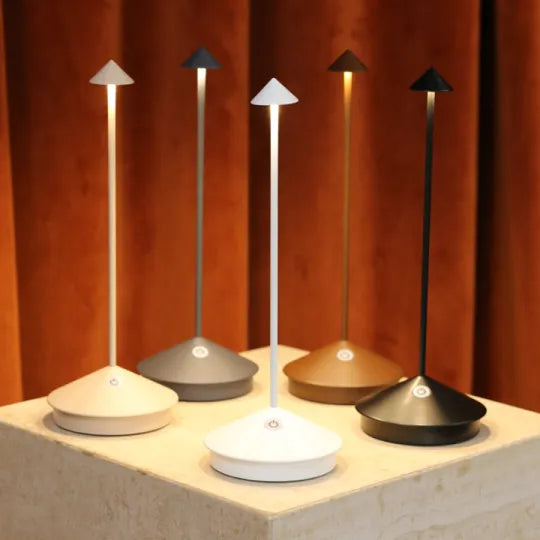 Nilo | Kabellose LED-Tischleuchte im minimalistischen Design