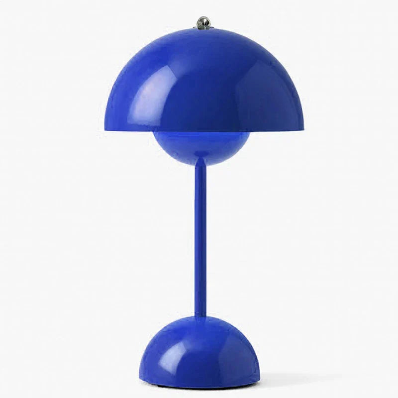 Nuvio | Nordische LED Schreibtischlampe im Retro-Design