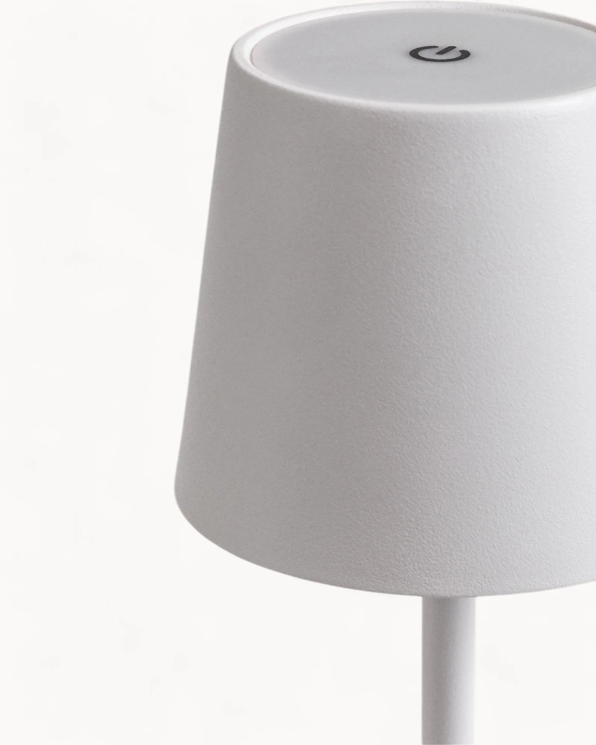 Tischlampe Metall Modern LED | Wohnzimmer