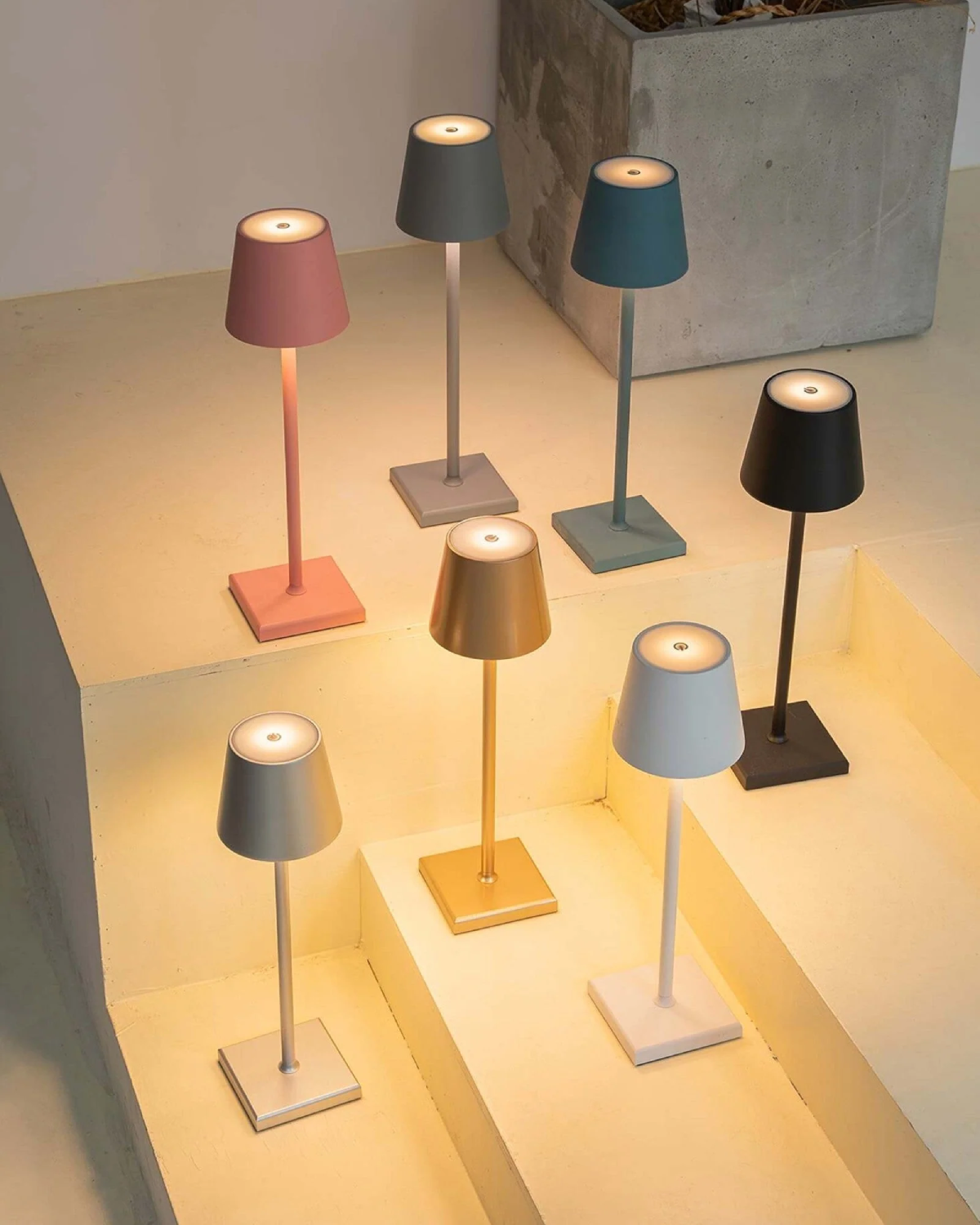 Tischlampe Metall Modern LED | Wohnzimmer