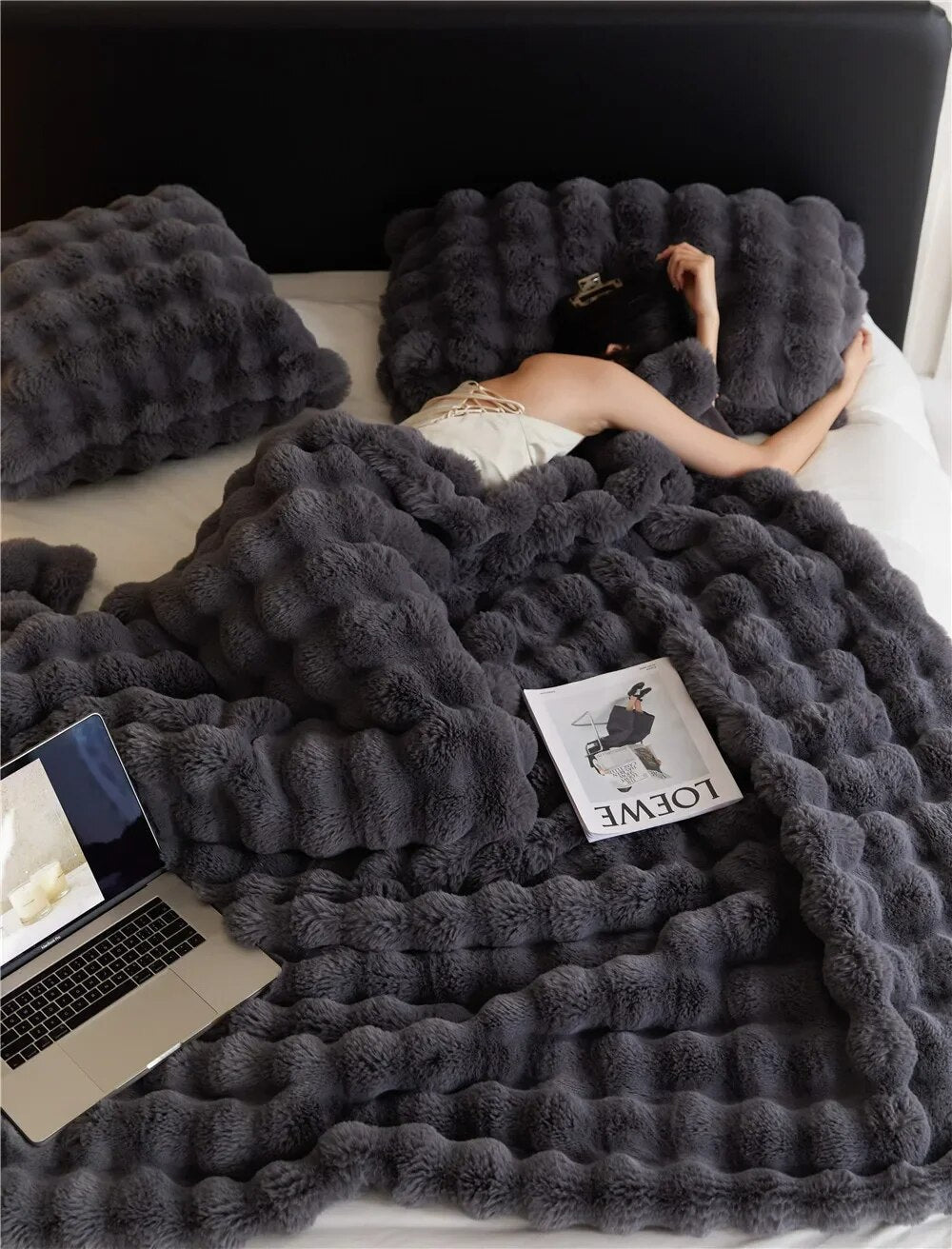 Lani | Flauschige Plüschdecke mit Struktur-Design