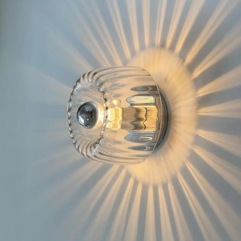 Mael | Nordische Wandleuchte im Bauhaus-Stil mit Glasreflexion
