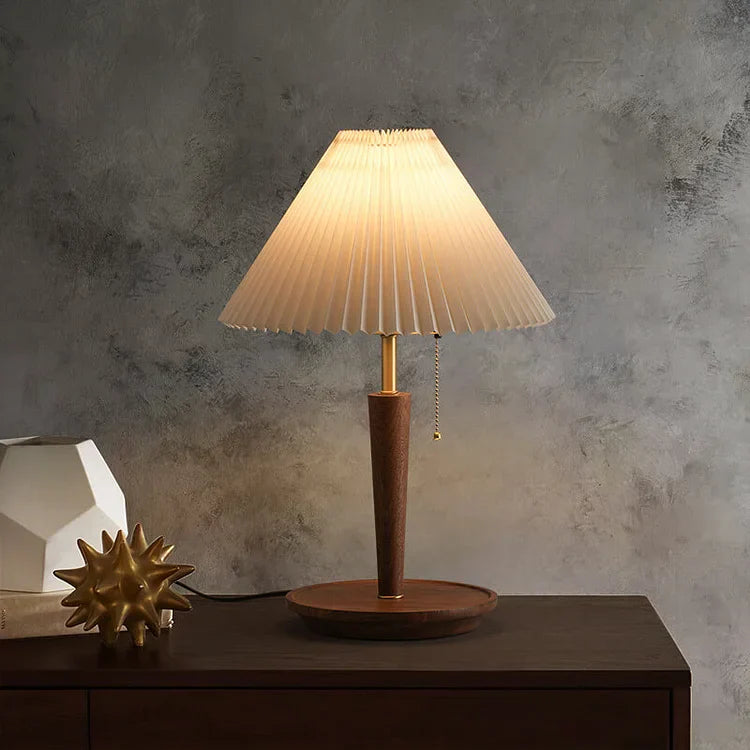 Nachttischlampe Holz Plissee Design | Schlafzimmer