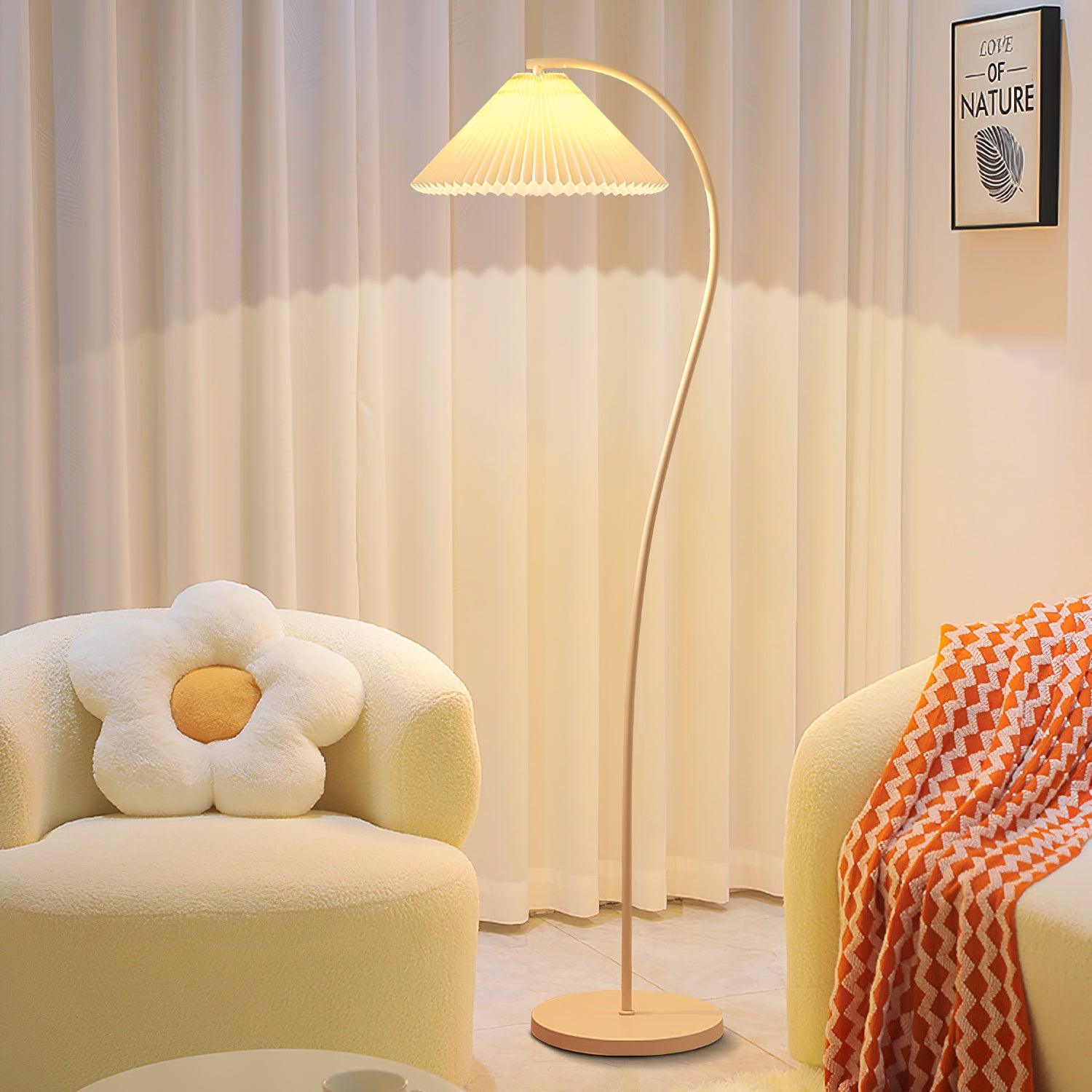 Stehlampe Gebogen Plissee Innen | Wohnzimmer