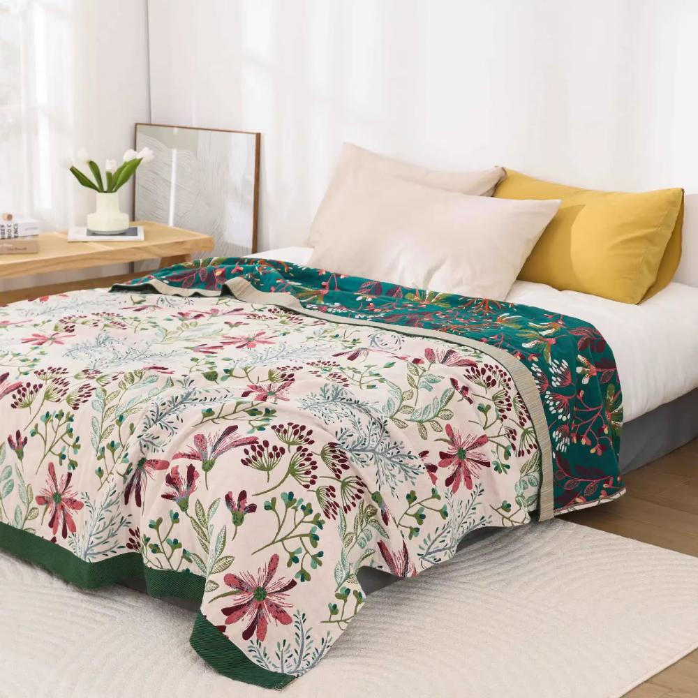Tagesdecke mit Wildblumenmuster für Bett & Sofa