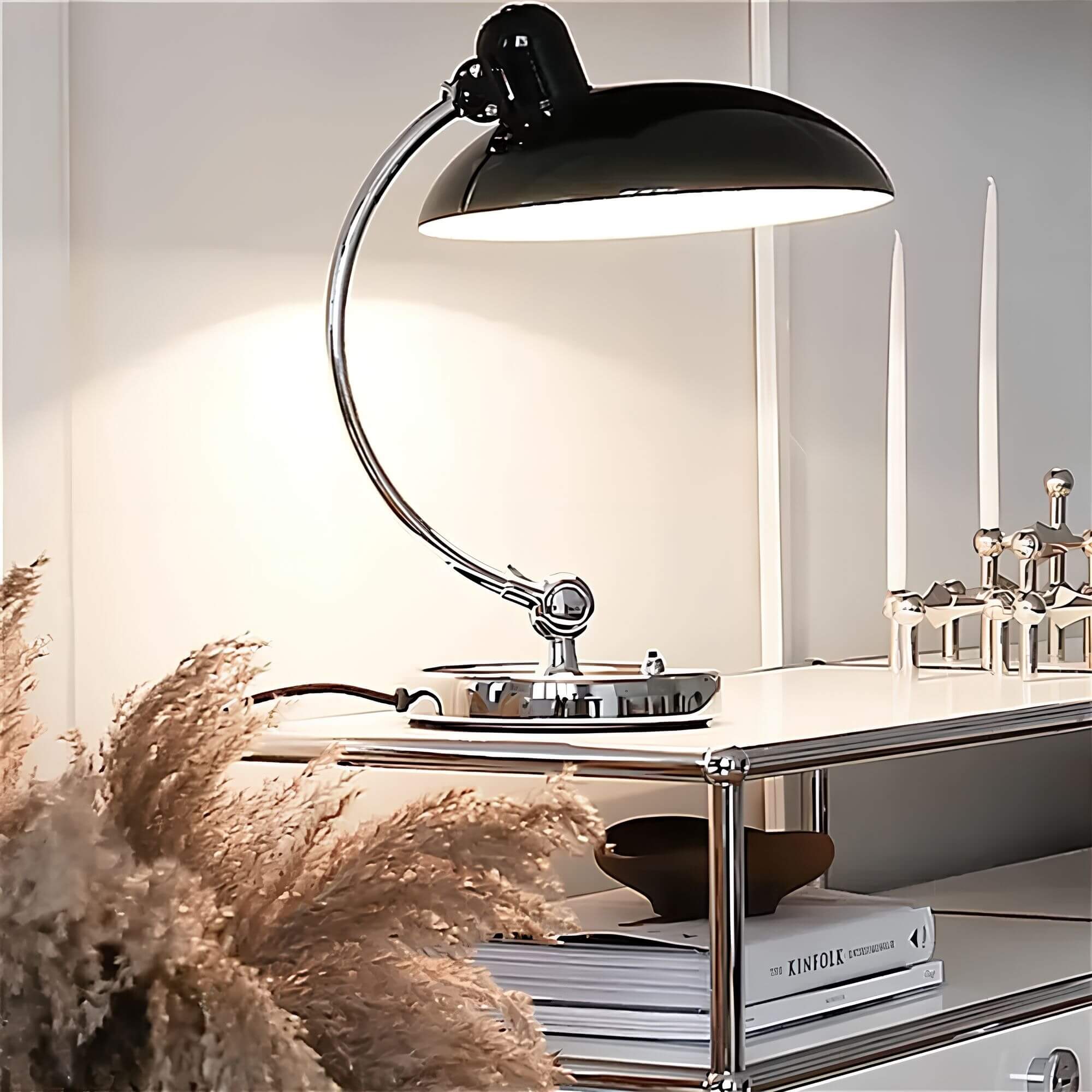 Velmira | Klassische Schreibtischlampe mit Retro-Charme